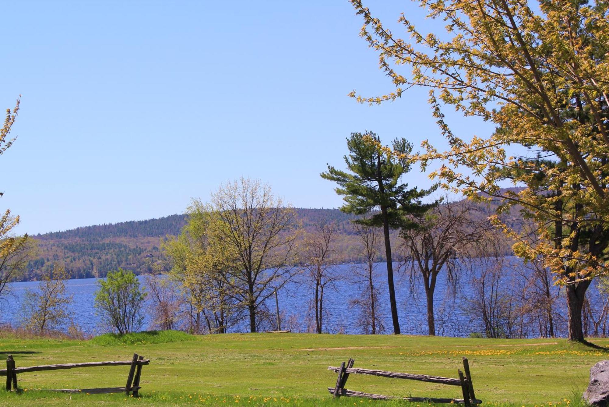 Highlands Four Season Resort Calabogie ภายนอก รูปภาพ