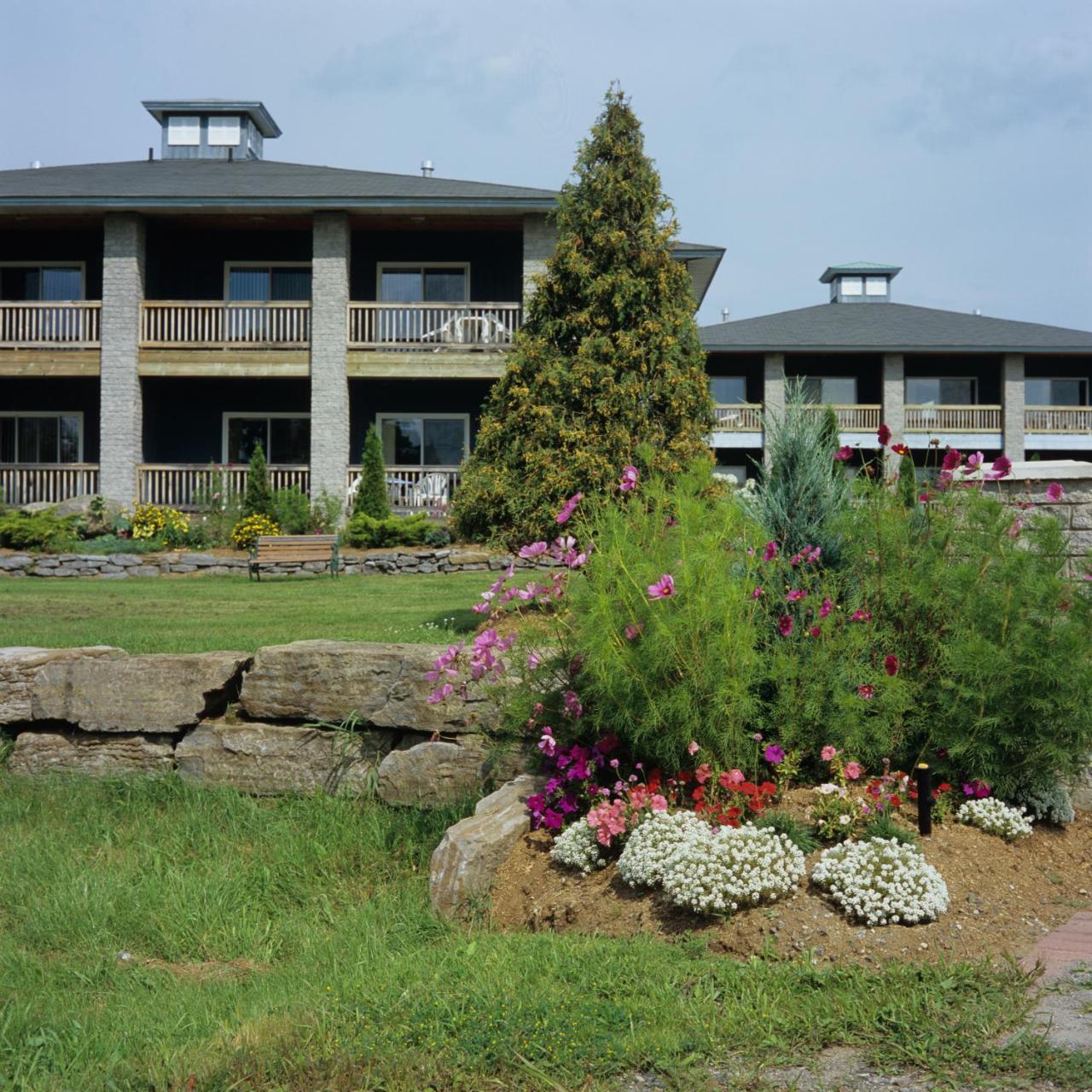 Highlands Four Season Resort Calabogie ภายนอก รูปภาพ